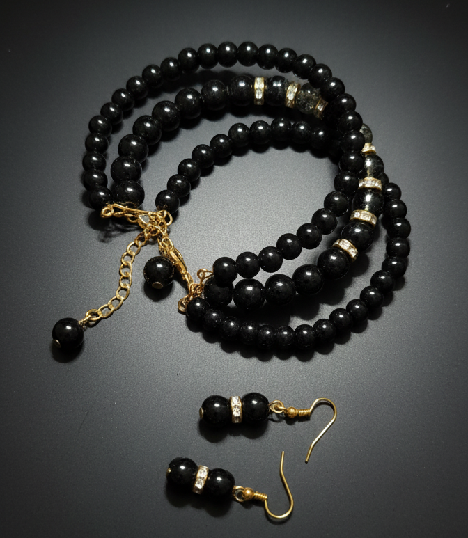 Elegant Triple-Layer Black Bead Bracelet with Golden Crystal Accents (10g)