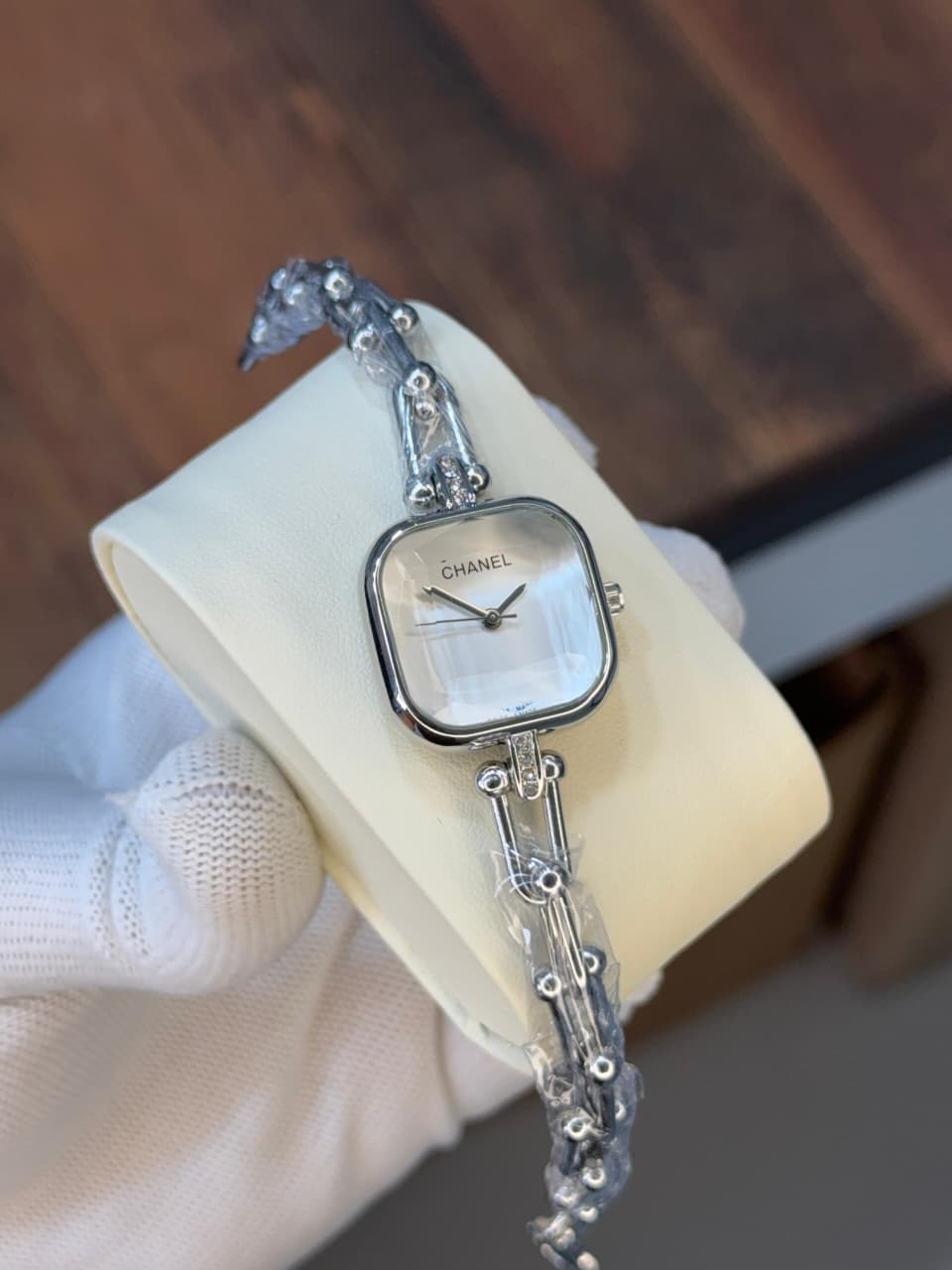 Chanel HARDWEAR STYLE – ICONIC LUXURY MEETS MODERN FEMININITY